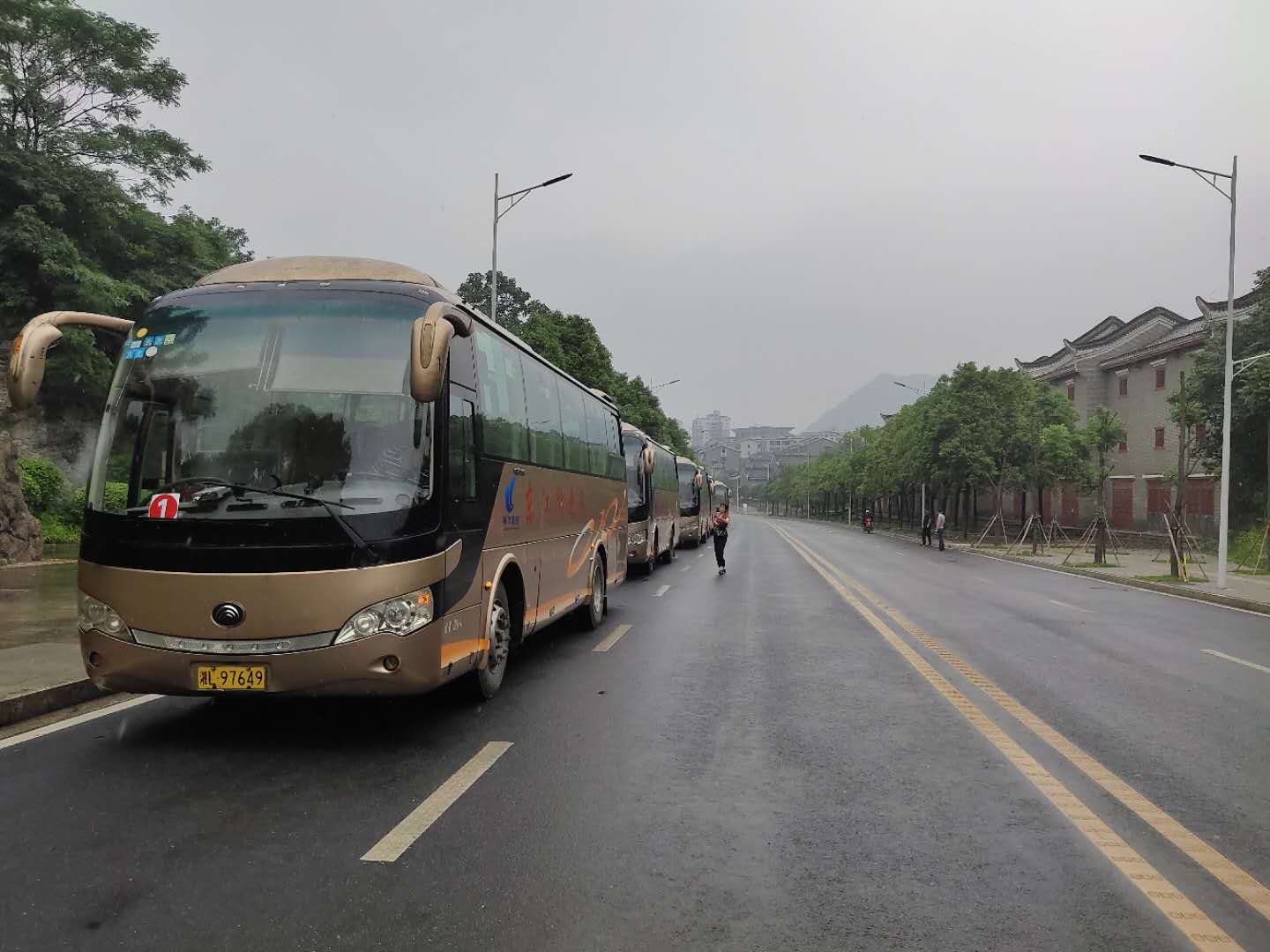 郴汽集團資興汽車站順利完成學(xué)生體考接送用車任務(wù)